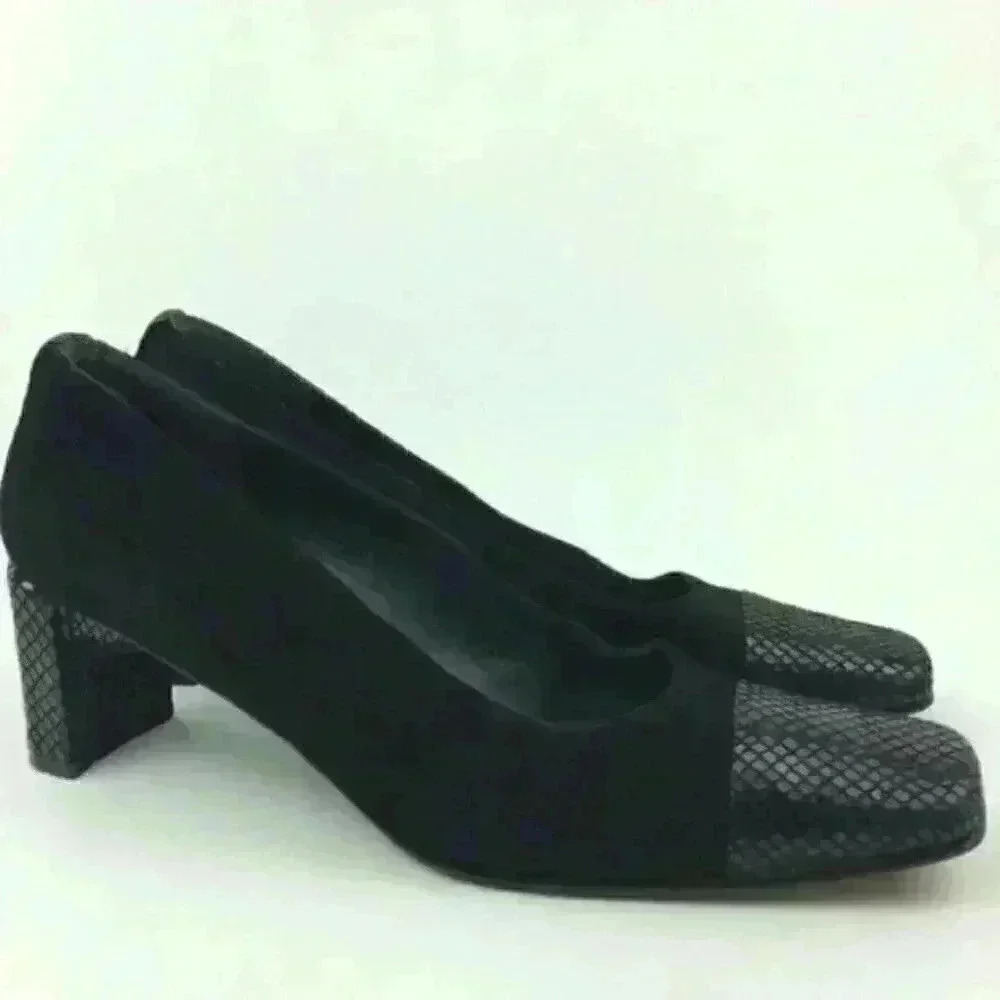 Stuart Weitzman Heels Sz 8 AA Suede Cap Square Toe